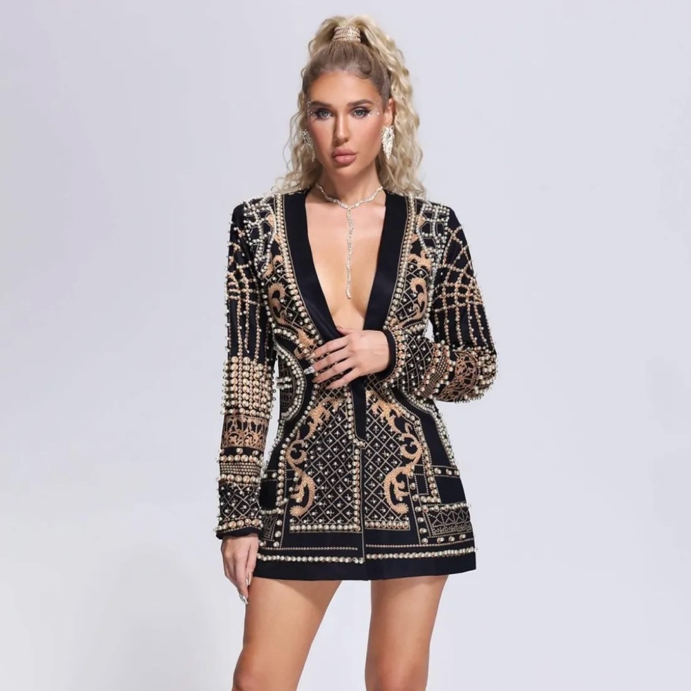 Bella Barnett Dole Pearl Blazer Dress in Size Medium